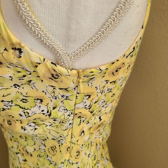 ann taylor loft Y2K dress yellow floral sleeveless v-neck lined size 4 - Picture 3 of 6